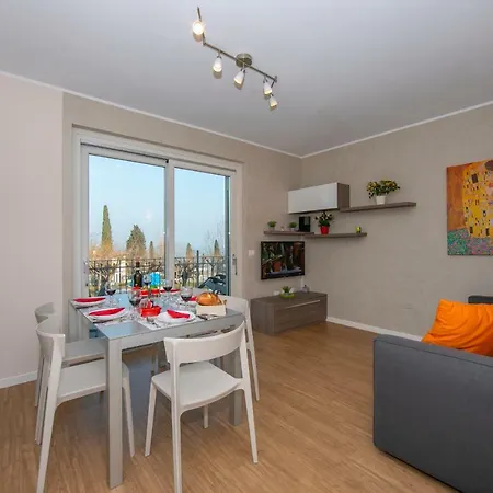 Sirmioncino Apartment Sirmione